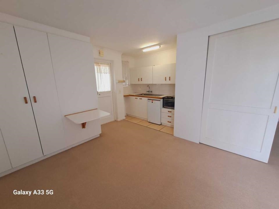 1 Bedroom Property for Sale in Westcliff Western Cape